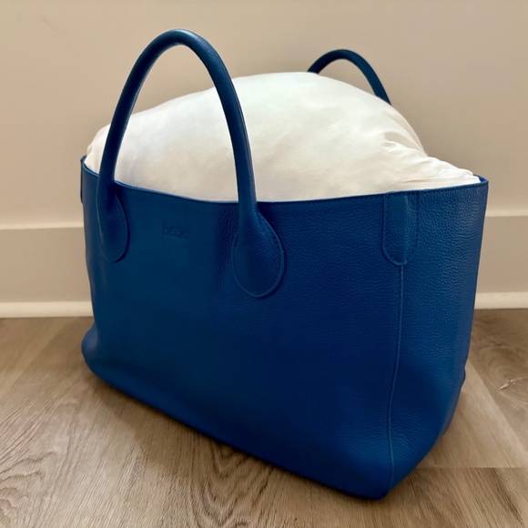 Beck Bag Classic Leather Handbag Tote in Havana Blue - Picture 12 of 16